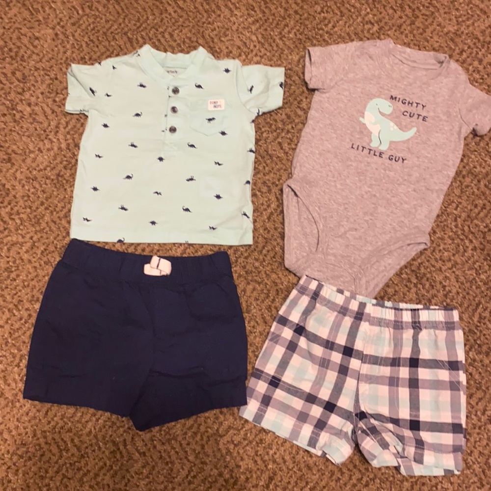 NWOT-4 pc boys Carter’s outfits bundle [6 months]